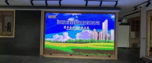 觸控延遲0.01秒 vs 0.1秒：差10倍的價(jià)格背后，會(huì)議平板觸控技術(shù)的水有多深？”